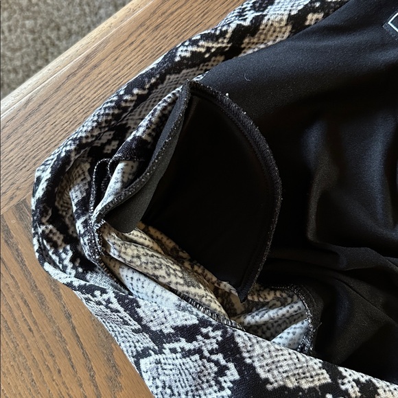 NYCC Snakeskin Print Blazer XL - Picture 8 of 9